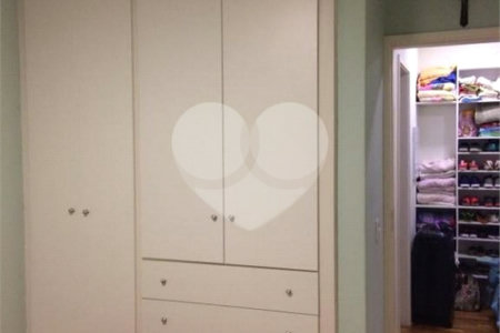 Apartamento à venda com 4 quartos, sendo 2 suítes, em Cerqueira César, São Paulo, SP