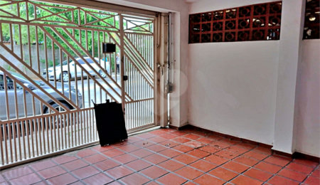 Sobrado à venda com 3 quartos, sendo 1 suíte,  em Parque Colonial, São Paulo, SP