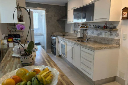 Apartamento à venda com 2 quartos, sendo 1 suíte, em Campo Belo, São Paulo, SP