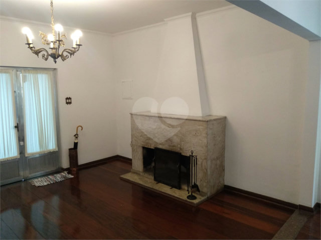 Sobrado à venda com 3 quartos, sendo 1 suíte,  em Vila Mascote, São Paulo, SP