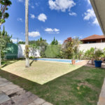 Casa à venda com 4 suítes em Jardim Cordeiro, São Paulo, SP