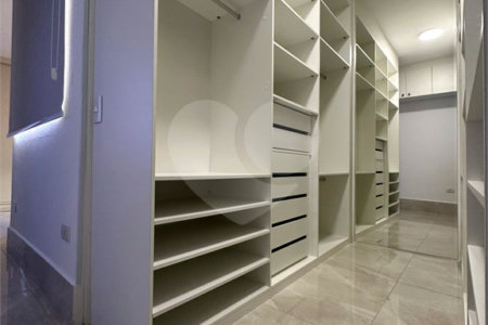 Casa à venda com 3 quartos, sendo 1 suíte,  no condomínio Horto Florestal Villagio, Sorocaba - SP