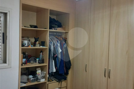 Apartamento à venda com 3 quartos, sendo 1 suíte,  em Vila Olímpia, São Paulo, SP