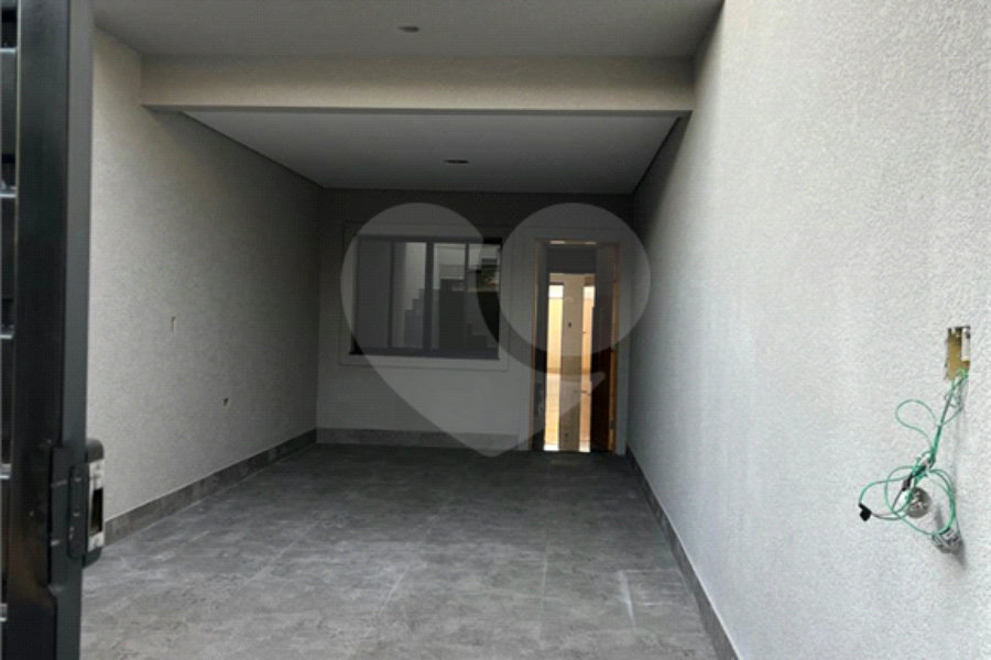 Sobrado à venda com 3 quartos, sendo 1 suíte, em Jardim Maristela, São Paulo, SP