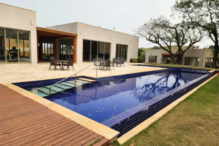 Casa à venda ou para alugar com 4 suítes no condomínio Residencial Arboretum, Vinhedo - SP