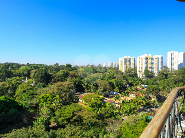 Duplex à venda ou para alugar com 5 suítes em Alto da Boa Vista, São Paulo, SP