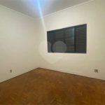 Casa à venda com 3 quartos, sendo 1 suíte, no Centro, Araraquara, SP