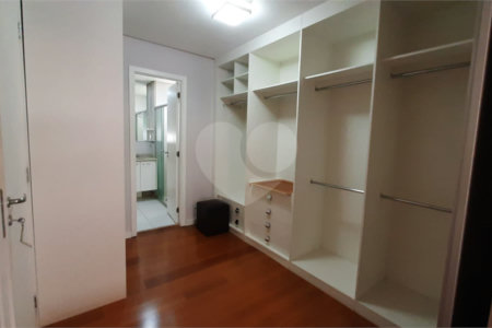 Apartamento à venda com 3 suítes em Jardim Marajoara, São Paulo, SP