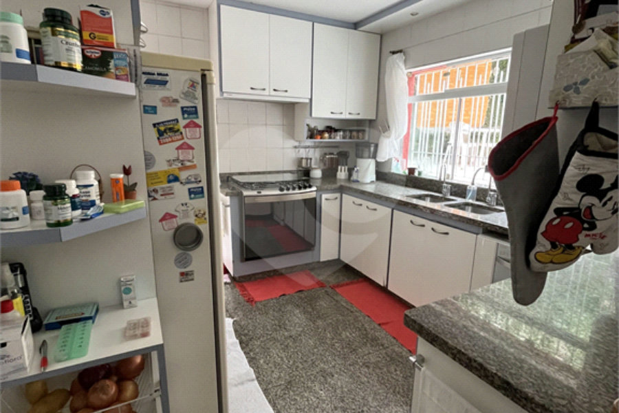 Sobrado à venda com 5 quartos, sendo 4 suítes, em Tremembé, São Paulo, SP