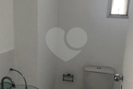 Apartamento à venda com 3 quartos, sendo 1 suíte, em Vila Andrade, São Paulo, SP