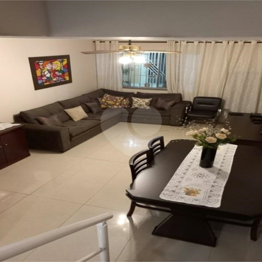 Sobrado à venda com 2 quartos em Jardim Santa Emília, São Paulo, SP