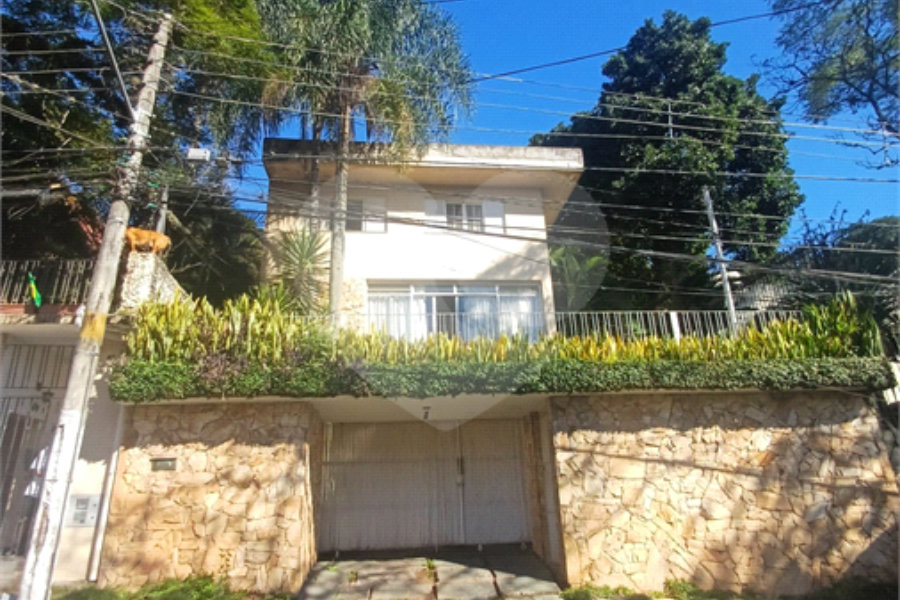 Sobrado à venda com 5 suítes em Vila Albertina, São Paulo, SP
