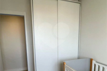 Apartamento à venda com 3 quartos, sendo 1 suíte,  em Parque São Jorge, São Paulo, SP
