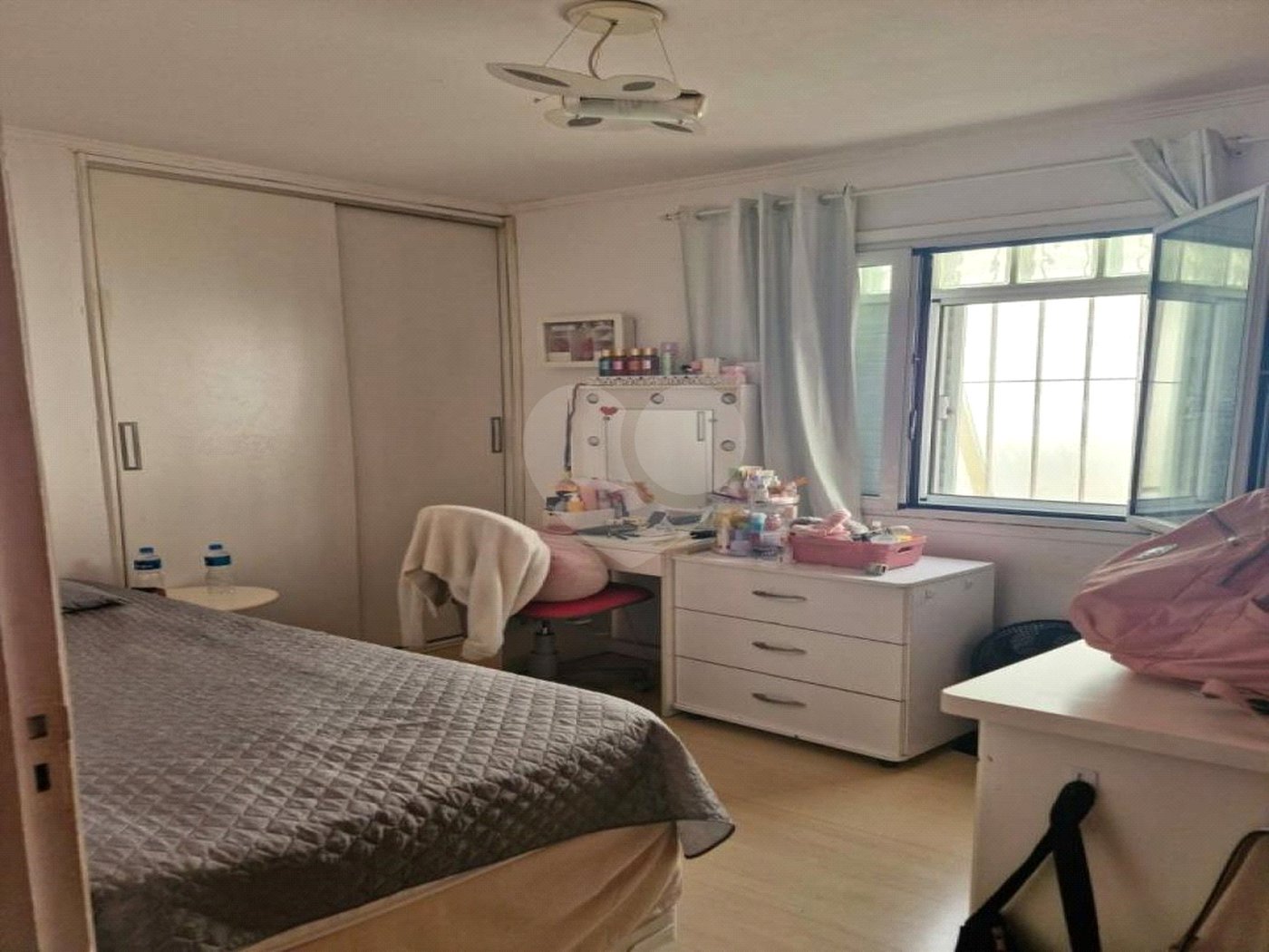 Casa à venda com 3 quartos, sendo 1 suíte, em Vila Paulista, São Paulo, SP
