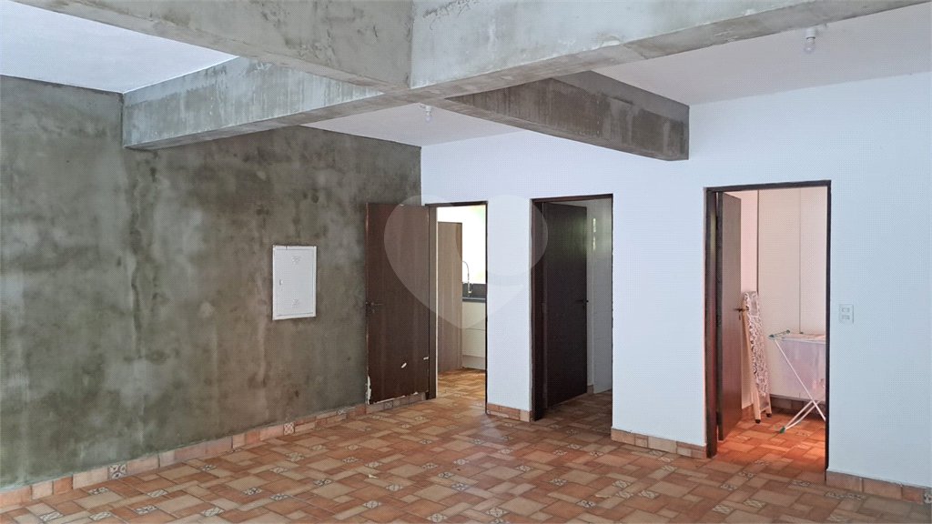 Casa à venda com 3 quartos, sendo 1 suíte, no condomínio Alpes da Cantareira, Mairiporã - SP