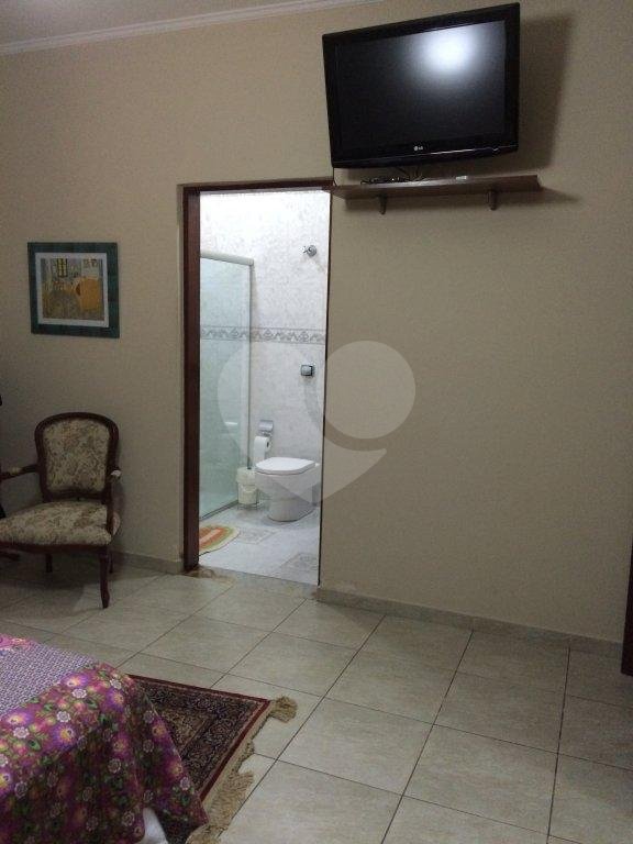 Sobrado à venda com 5 quartos, sendo 4 suítes,  em Vila Mazzei, São Paulo, SP