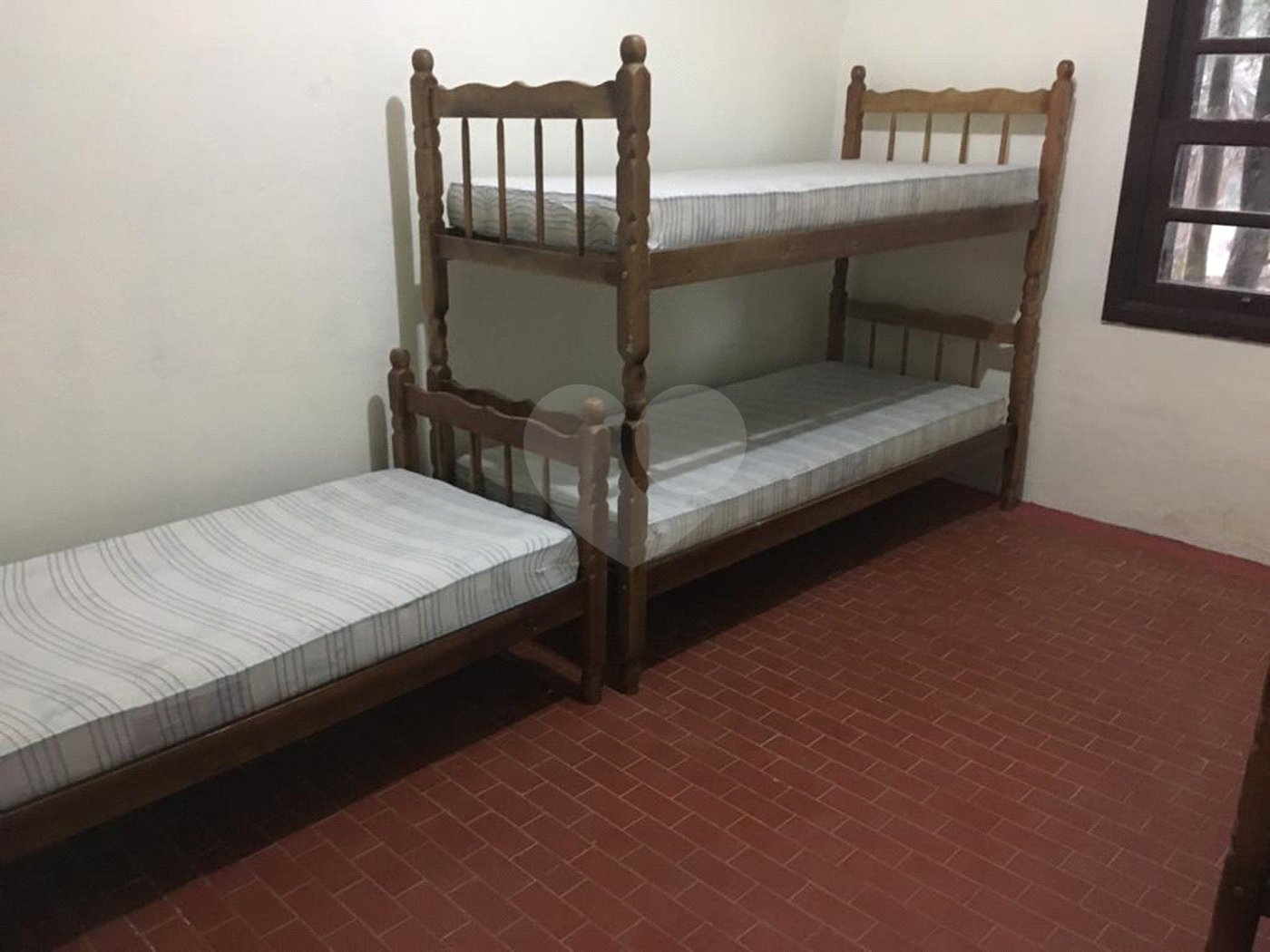 Chácara à venda com 4 quartos em Pirucaia, Mairiporã, SP