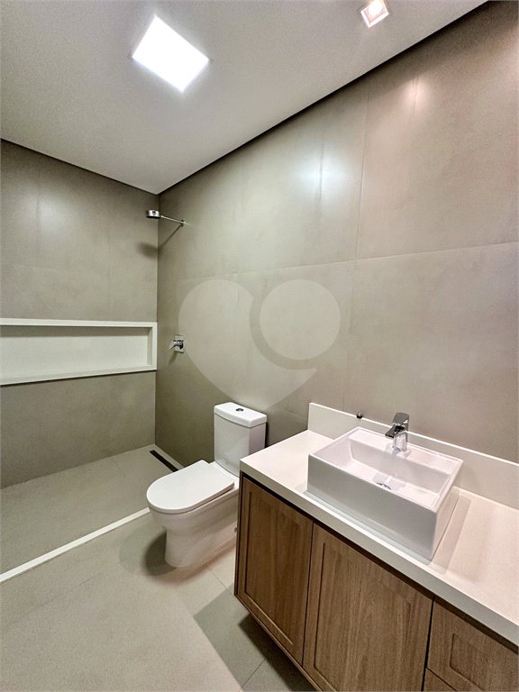 Casa à venda com 3 suítes no condomínio Residencial Florais Itália, Cuiabá - MT