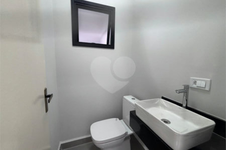 Casa à venda com 3 suítes no condomínio Helena Maria, Sorocaba - SP