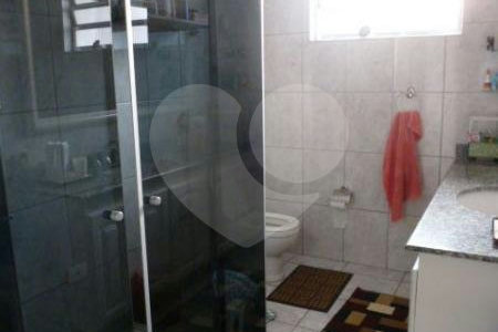 Casa Térrea à venda com 3 quartos, sendo 1 suíte, em Caxingui, São Paulo, SP
