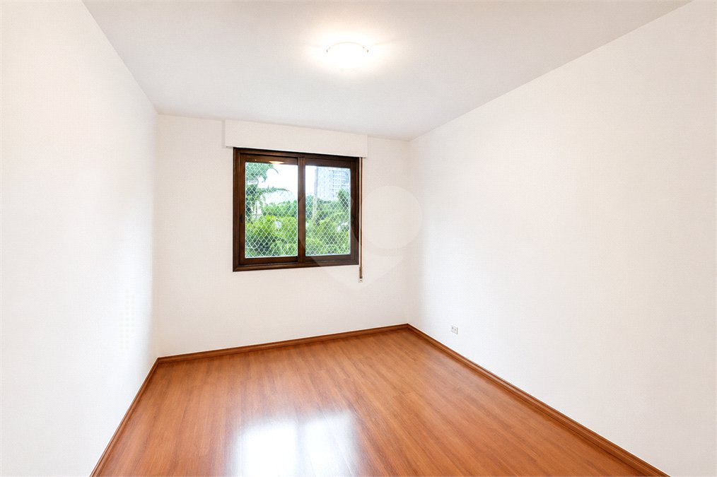 Apartamento à venda ou para alugar com 3 quartos, sendo 1 suíte,  em Granja Julieta, São Paulo, SP