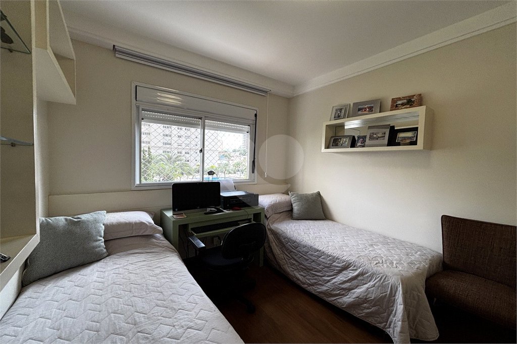 Apartamento para alugar com 3 suítes em Vila Romana, São Paulo, SP