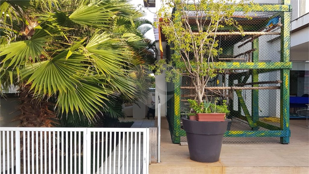 Casa à venda com 5 suítes no condomínio Vale do Sol, Bom Jesus dos Perdões - SP