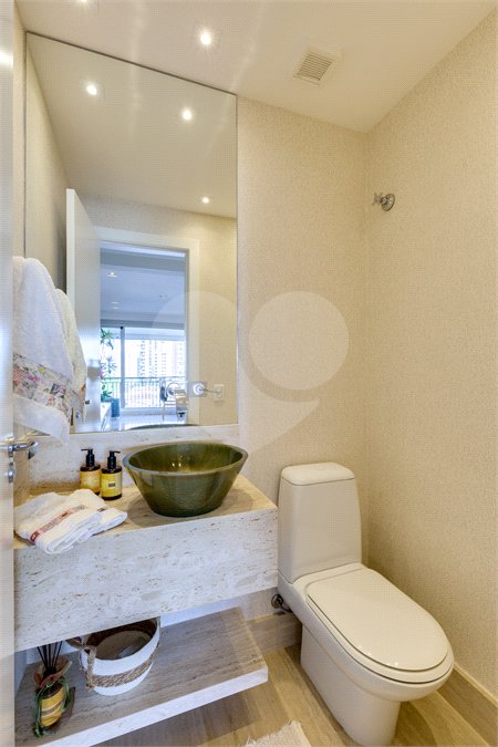 Apartamento à venda com 4 quartos, sendo 2 suítes, em Campo Belo, São Paulo, SP