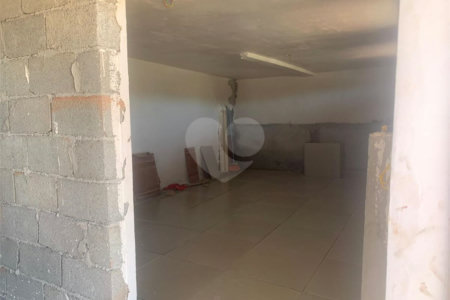Sobrado à venda com 4 suítes em Jardim Centenário, Atibaia, SP