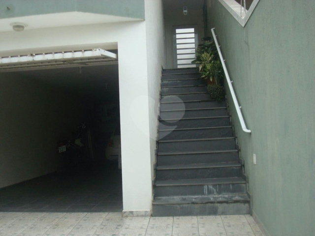 Sobrado à venda com 3 quartos, sendo 1 suíte,  em Parque Peruche, São Paulo, SP