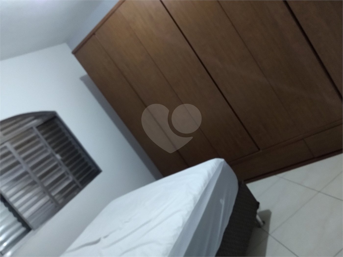 Sobrado à venda com 3 quartos, sendo 1 suíte,  em Residencial Rancho Grande, Itaquaquecetuba, SP