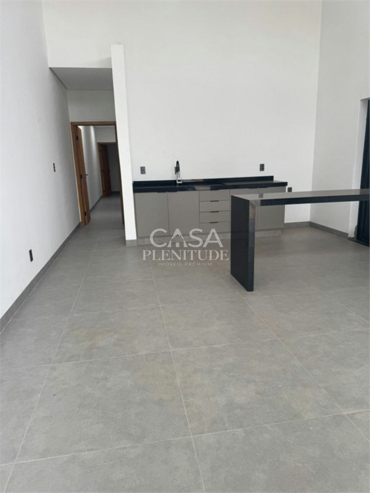 Terreno em condomínio à venda com 3 quartos, sendo 1 suíte, em Wanel Ville, Sorocaba, SP