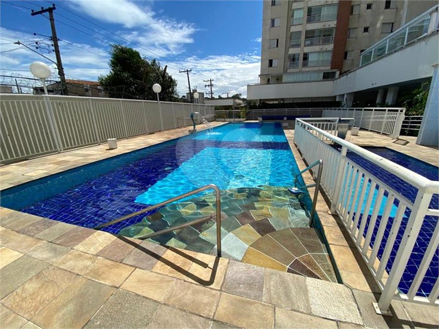 Apartamento para alugar com 2 quartos, sendo 1 suíte, em Parque São Domingos, São Paulo, SP