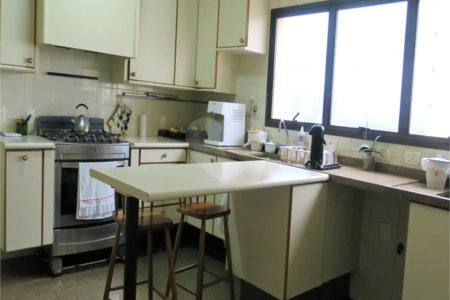 Apartamento à venda com 3 quartos, sendo 2 suítes, em Real Parque, São Paulo, SP