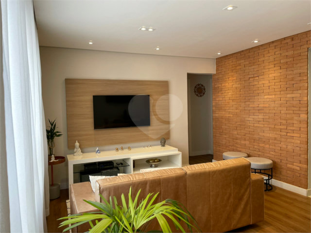 Apartamento à venda com 2 quartos, sendo 1 suíte,  em Vila Guilherme, São Paulo, SP