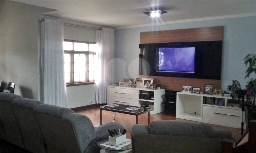 Sobrado à venda com 6 quartos, sendo 4 suítes, em Tucuruvi, São Paulo, SP