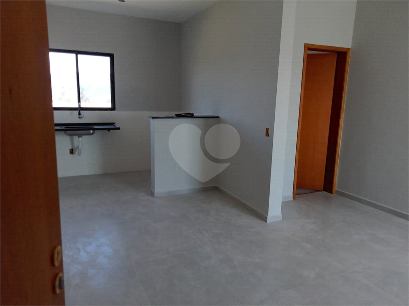 Apartamento à venda com 2 quartos no Centro, Bom Jesus dos Perdões, SP