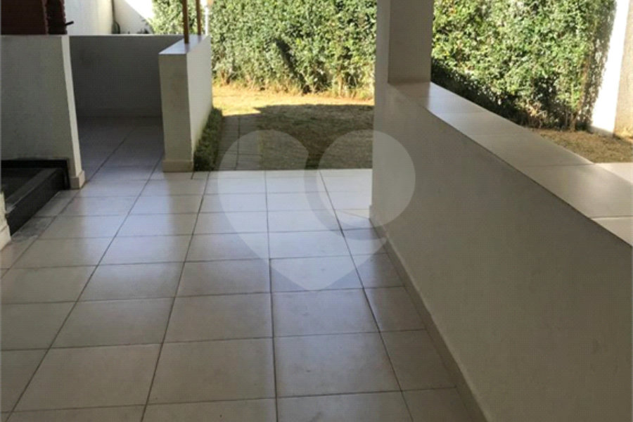 Casa à venda com 2 suítes no condomínio Independence, São Paulo - SP