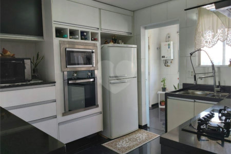 Apartamento à venda com 3 quartos, sendo 1 suíte, em Vila Andrade, São Paulo, SP