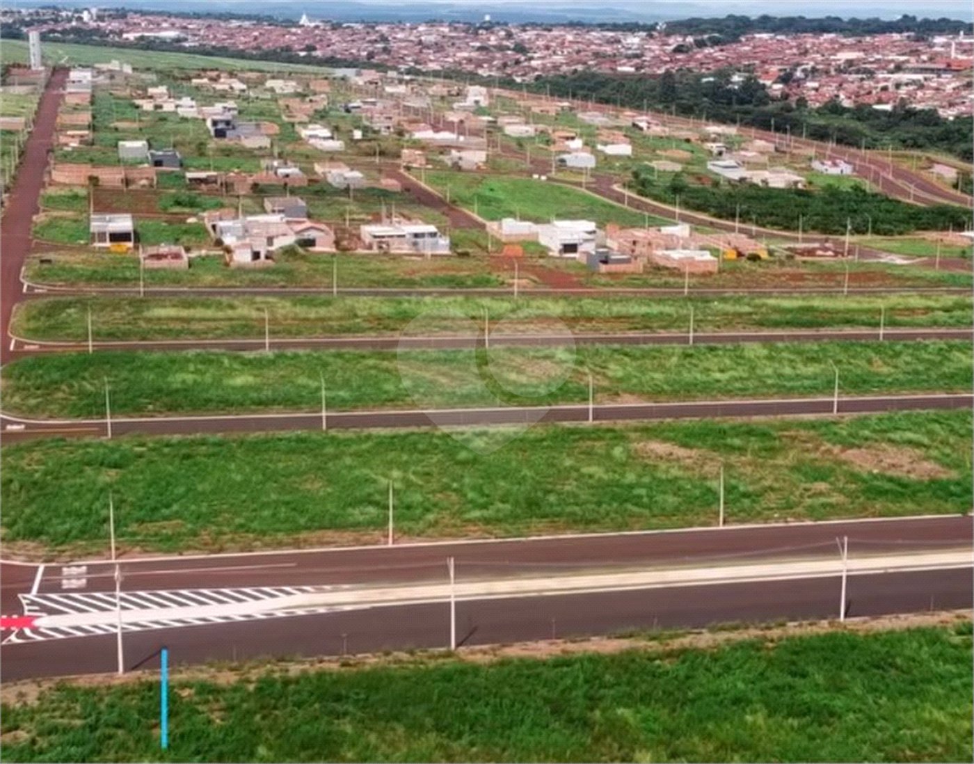 Terreno à venda no condomínio Loteamento Bella Cravinhos, Cravinhos - SP