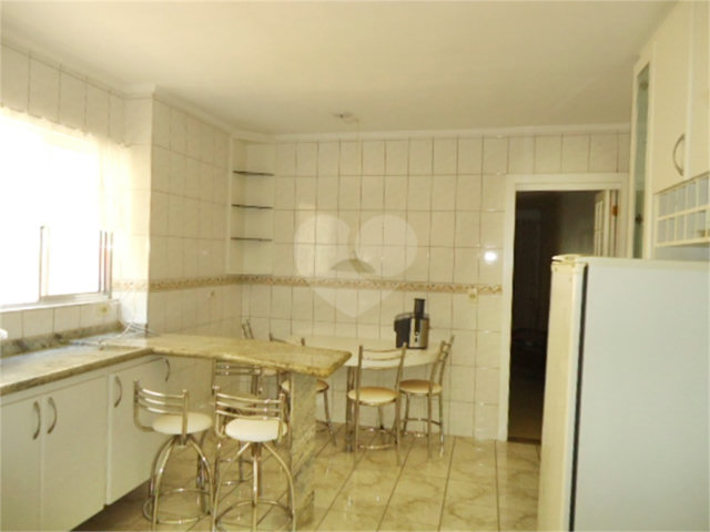Sobrado à venda com 3 quartos, sendo 1 suíte,  em Jardim Peri, São Paulo, SP