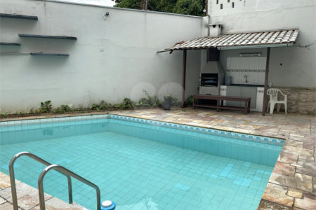 Casa à venda com 3 suítes em Jardim Leonor, São Paulo, SP