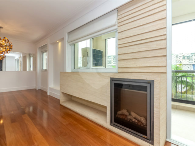 Apartamento à venda com 3 suítes em Alto da Boa Vista, São Paulo, SP