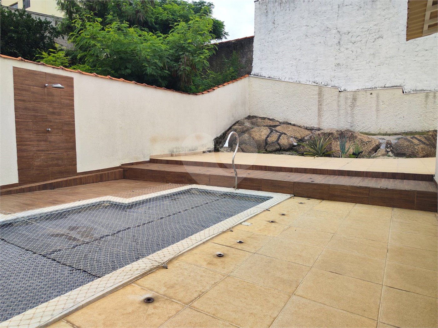 Sobrado à venda com 2 quartos em Jardim Emília, Sorocaba, SP
