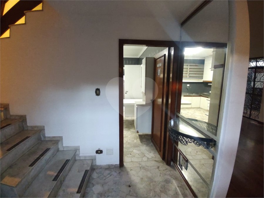 Sobrado à venda com 5 quartos, sendo 3 suítes, em Cidade Monções, São Paulo, SP