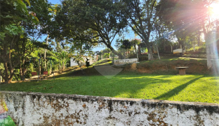 Chácara à venda com 4 quartos em Mato Dentro, Mairiporã, SP
