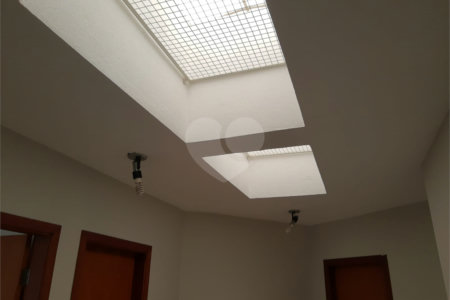 Sobrado à venda com 4 suítes em Vila Santana, Sorocaba, SP