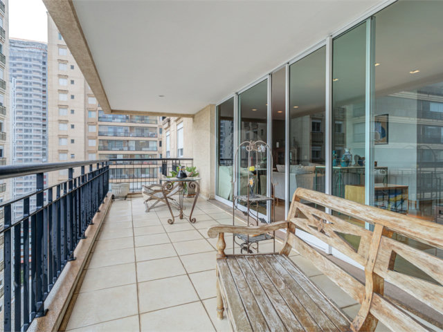 Apartamento à venda com 4 quartos, sendo 3 suítes,  em Brooklin, São Paulo, SP