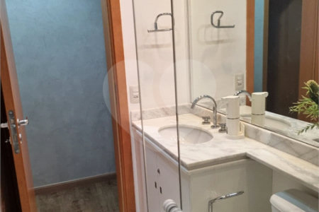 Apartamento à venda com 2 quartos, sendo 1 suíte,  em Vila Mogilar, Mogi das Cruzes, SP