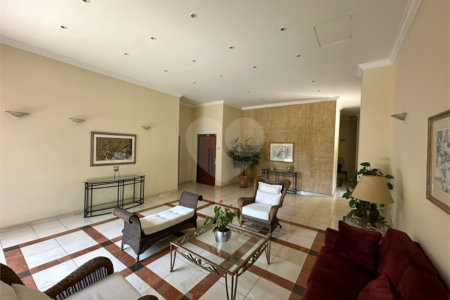 Apartamento à venda com 3 quartos, sendo 1 suíte, em Vila Monumento, São Paulo, SP